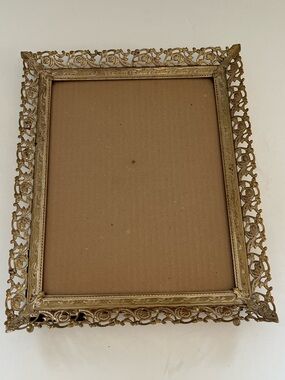 Vintage Ornate Gold Filigree Metal Picture Frame - Hollywood Regency Style